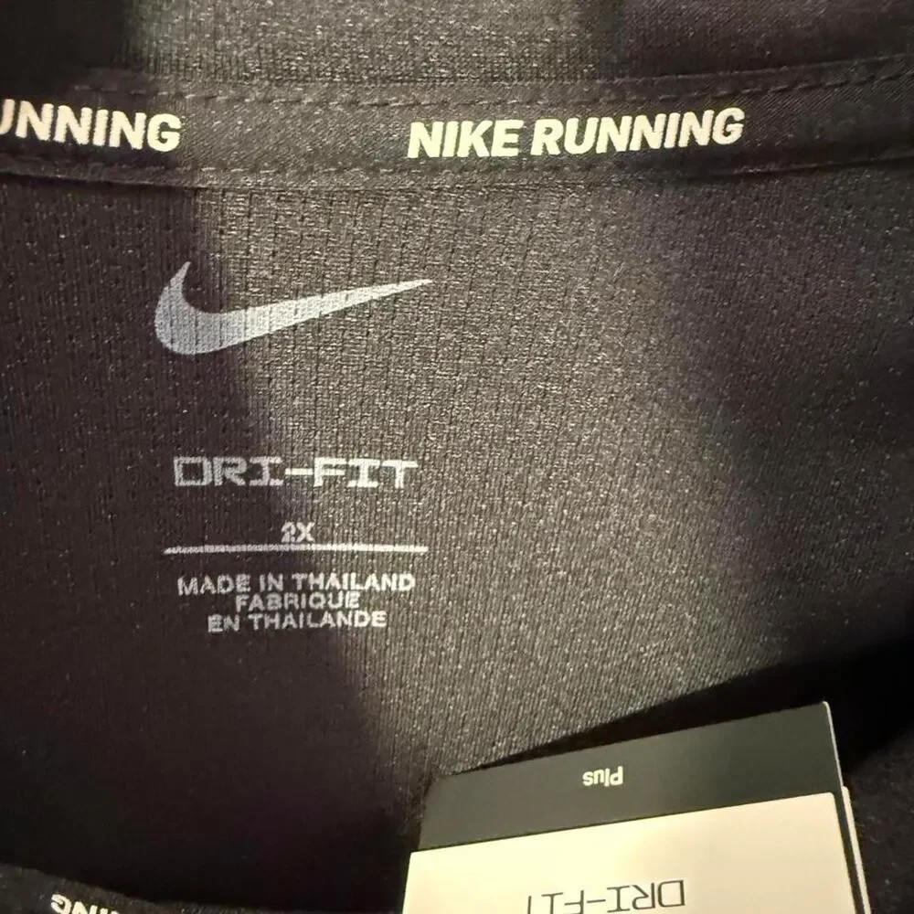 Nike Women's Black 2X Sweatshirt